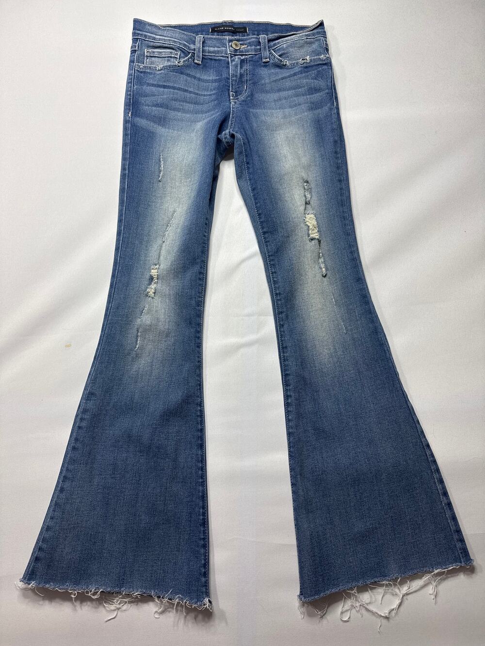 Flying Monkey Women's Flare Leg Blue Jeans - Size 26 (26x29)